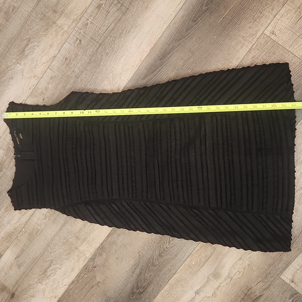 Cynthia Steffe Blair Black Textured Shift Dress Size 4 - Picture 7 of 7